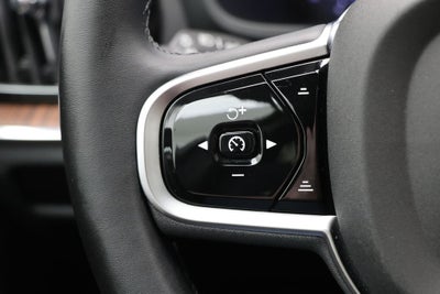 2025 Volvo V60 Cross Country B5 Plus