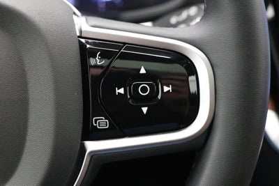 2025 Volvo V60 Cross Country B5 Plus