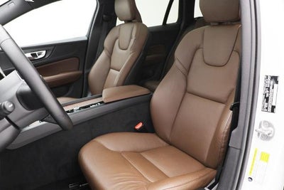 2025 Volvo V60 Cross Country B5 Plus