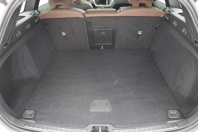 2025 Volvo V60 Cross Country B5 Plus