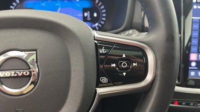 2025 Volvo V60 Cross Country B5 Plus