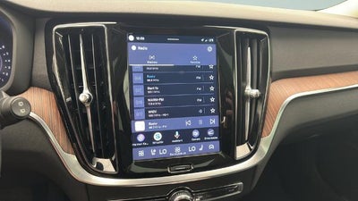 2025 Volvo V60 Cross Country B5 Plus