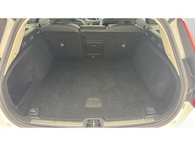 2025 Volvo V60 Cross Country B5 Plus