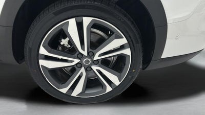 2025 Volvo V60 Cross Country B5 Plus
