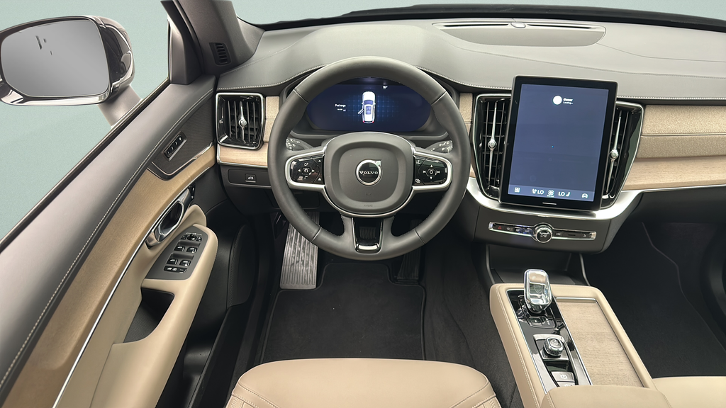 2025 Volvo XC90 B5 Core 2025.5