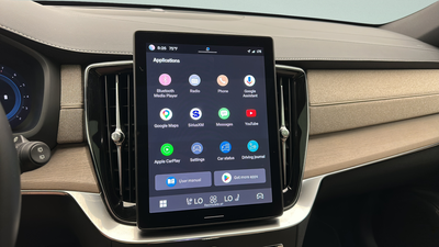 2025 Volvo XC90 B5 Core 2025.5