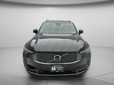 2025 Volvo XC90 B5 Core 2025.5