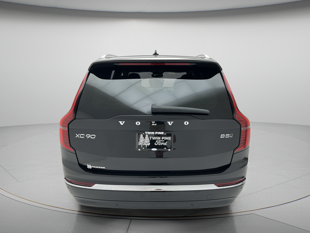 2025 Volvo XC90 B5 Core 2025.5