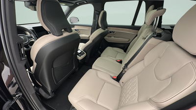 2025 Volvo XC90 B5 Core 2025.5