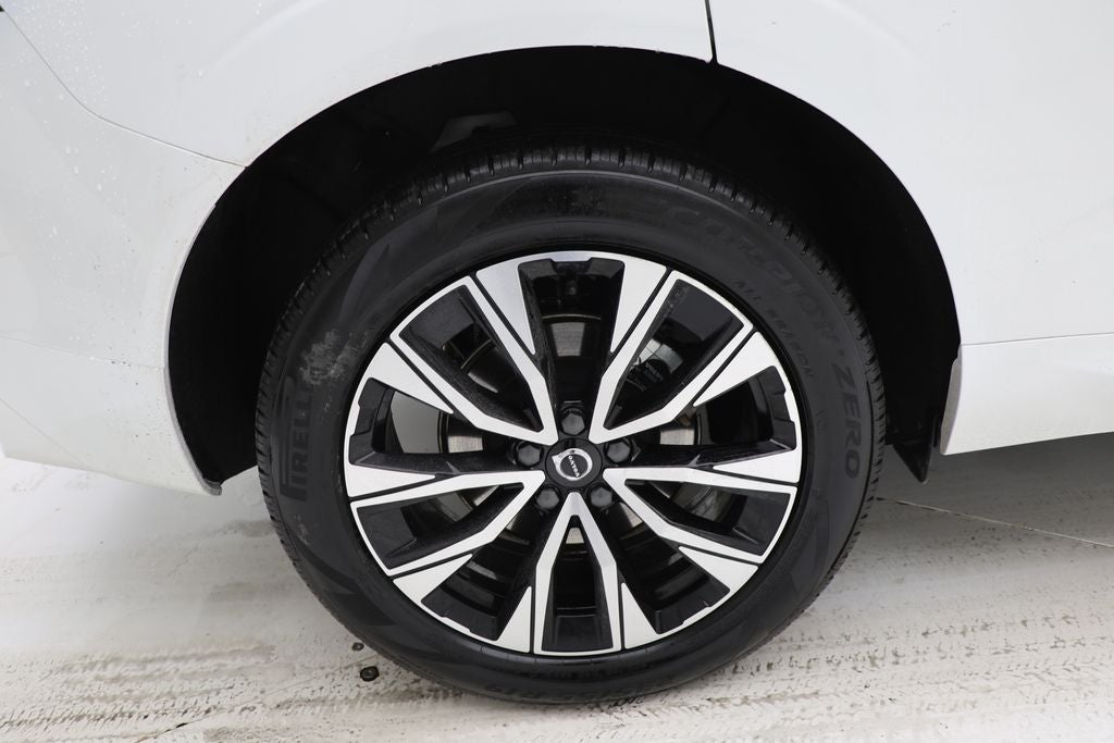 2025 Volvo XC60 B5 Core