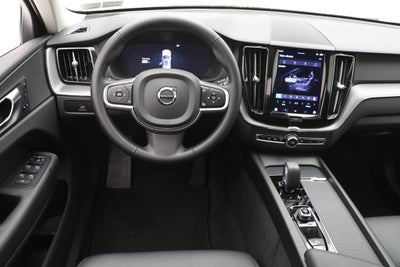 2025 Volvo XC60 B5 Core