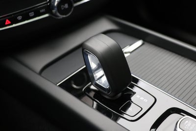 2025 Volvo XC60 B5 Core