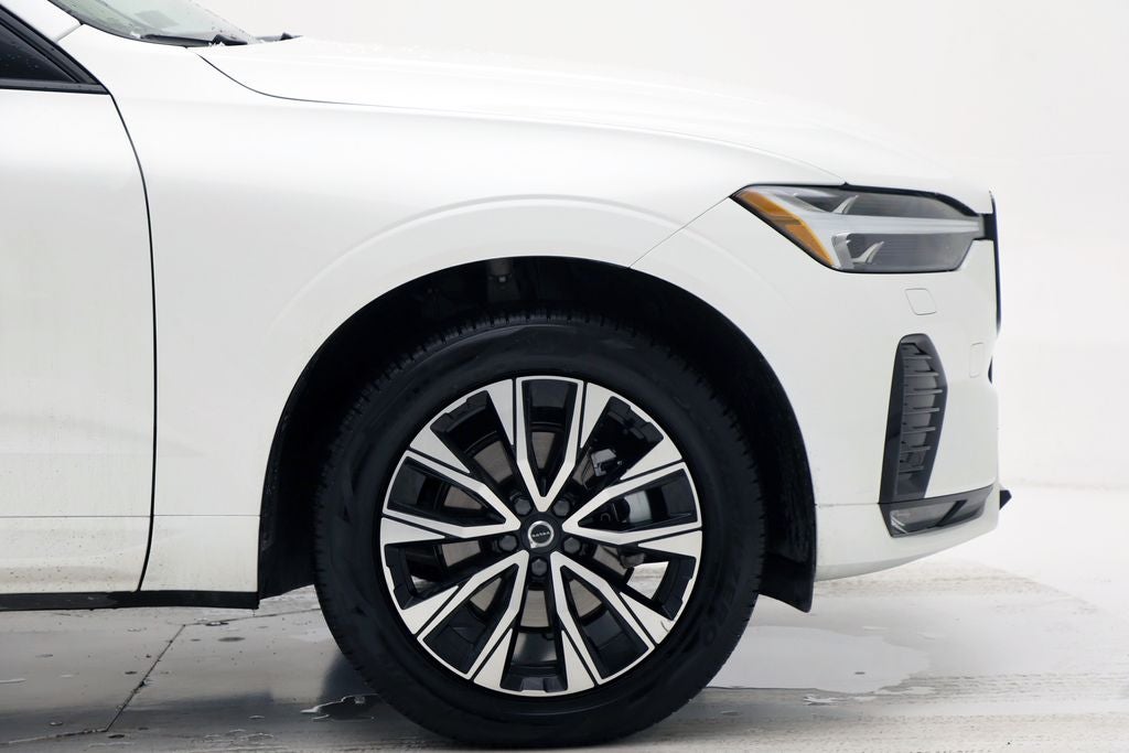 2025 Volvo XC60 B5 Core
