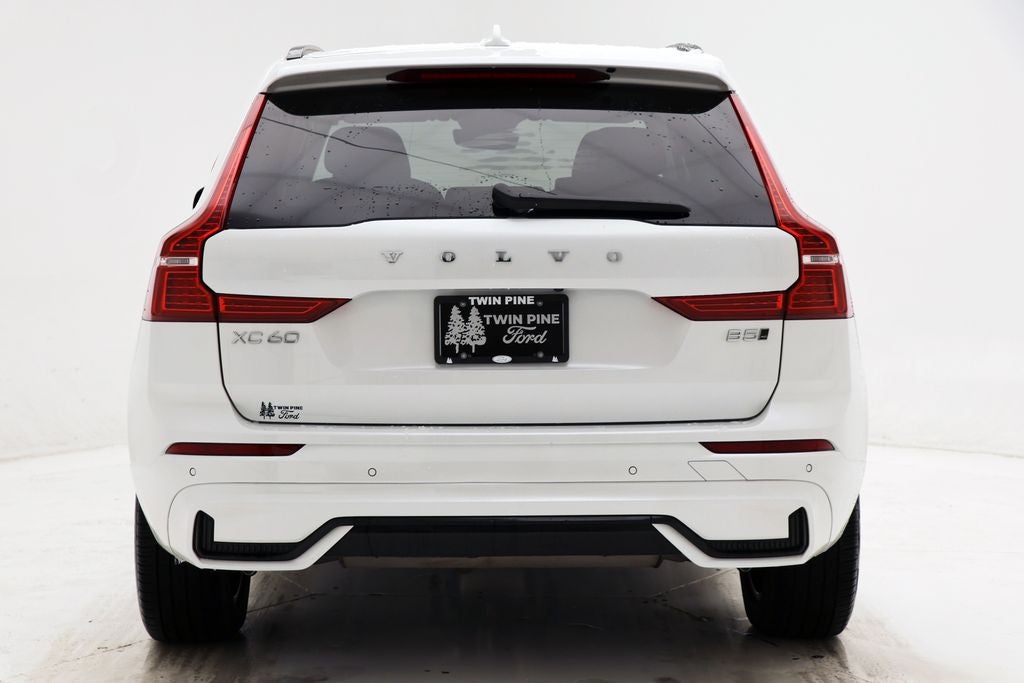2025 Volvo XC60 B5 Core