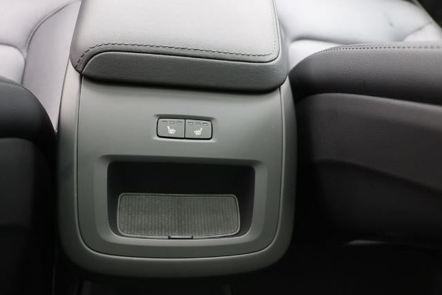 2025 Volvo XC60 B5 Core