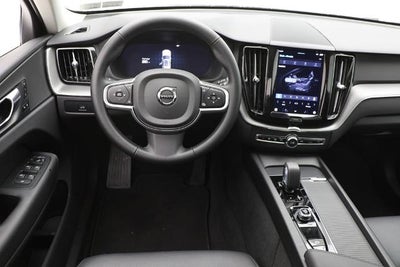 2025 Volvo XC60 B5 Core