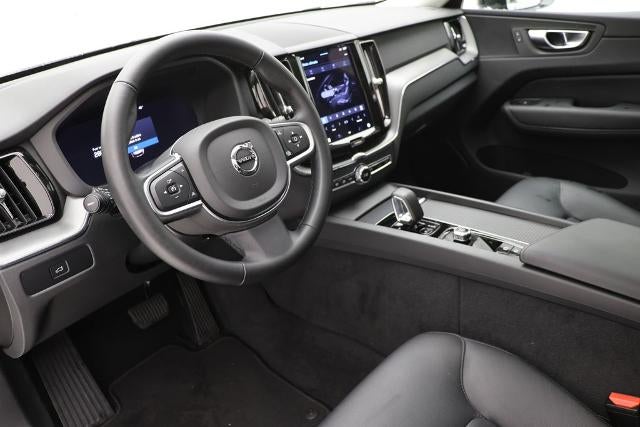 2025 Volvo XC60 B5 Core