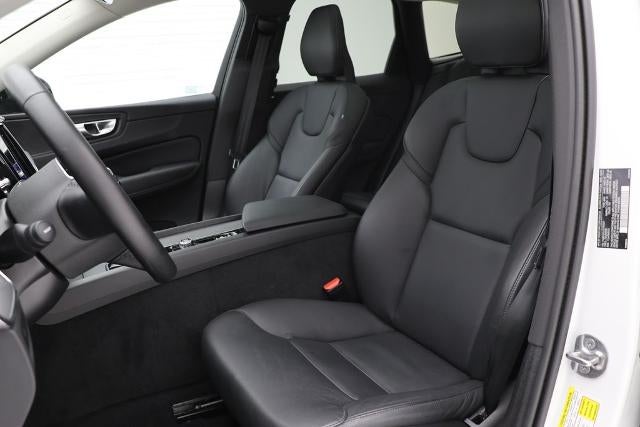 2025 Volvo XC60 B5 Core