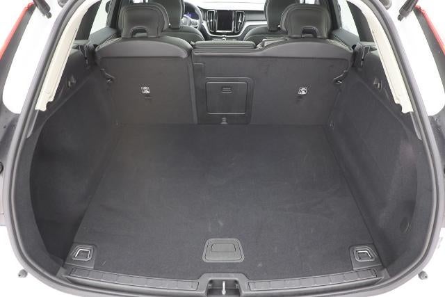 2025 Volvo XC60 B5 Core