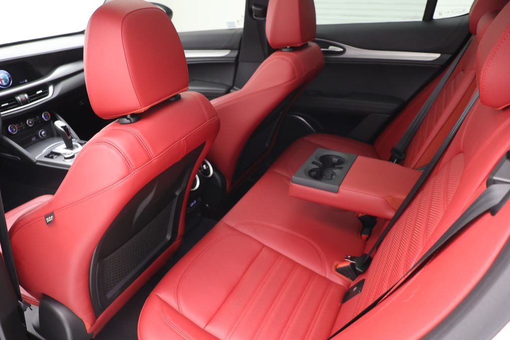 2022 Alfa Romeo Stelvio Veloce