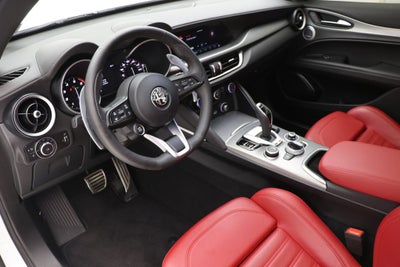 2022 Alfa Romeo Stelvio Veloce