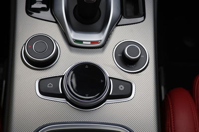 2022 Alfa Romeo Stelvio Veloce