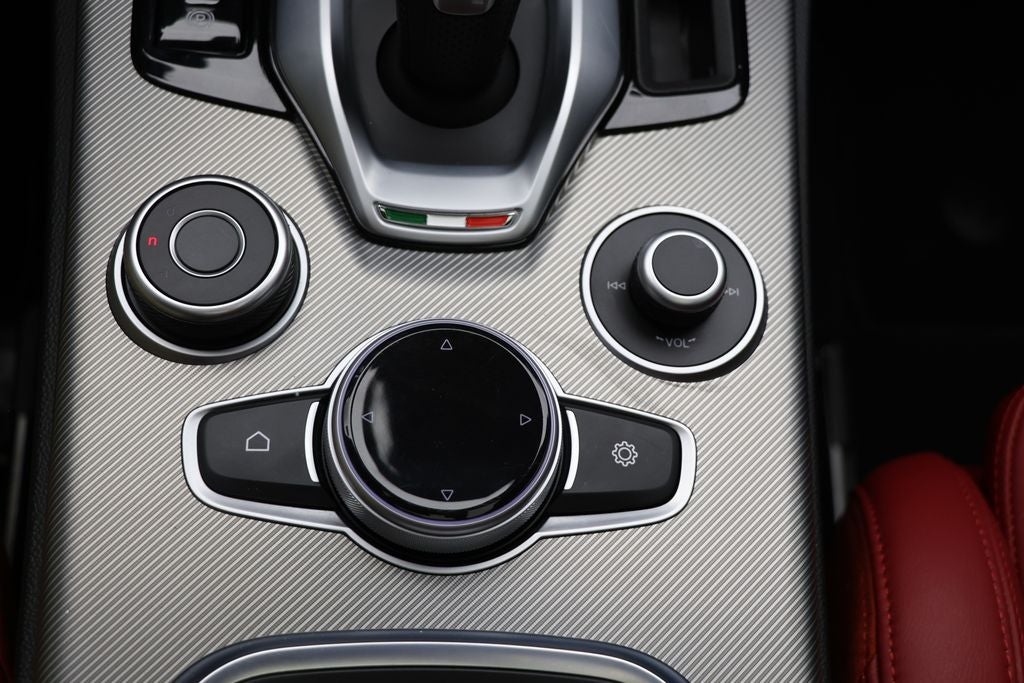 2022 Alfa Romeo Stelvio Veloce