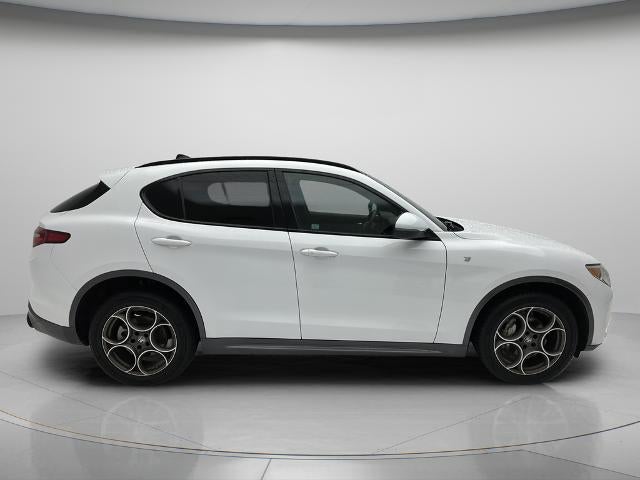 2023 Alfa Romeo Stelvio Ti