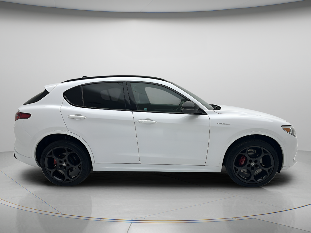 2023 Alfa Romeo Stelvio Veloce