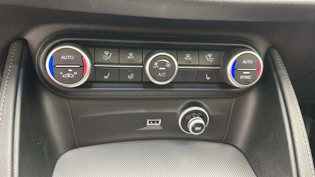 2023 Alfa Romeo Stelvio Veloce