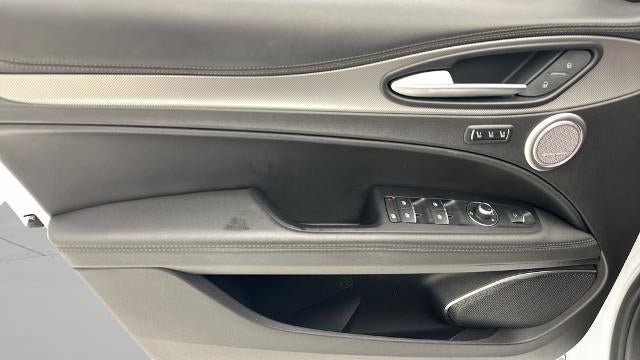 2023 Alfa Romeo Stelvio Veloce