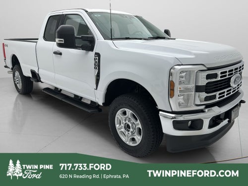 2026 Ford Super Duty F-350 F-350® XLT