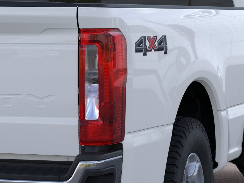 2026 Ford Super Duty F-350® XLT